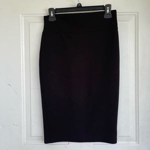 Wearever stretchy black pencil skirt